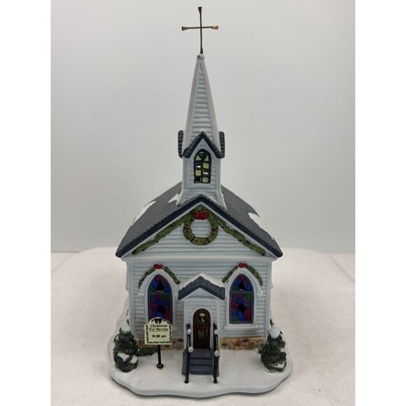 Vintage 2001 St Nicholas Square Wedding Chapel Lighted Christmas Village 9.75" - Picture 3 of 16
